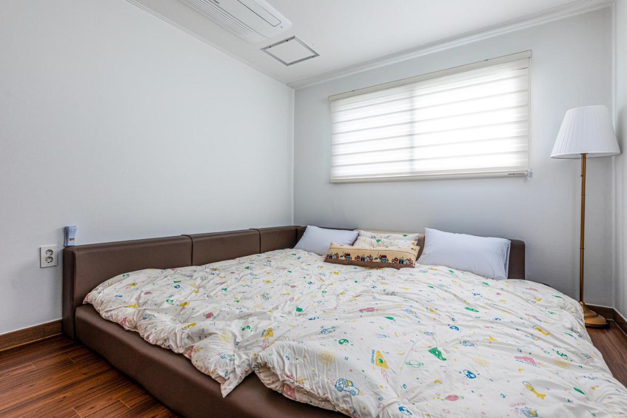 Haevichi Private Pension Seogwipo-stad Buitenkant foto