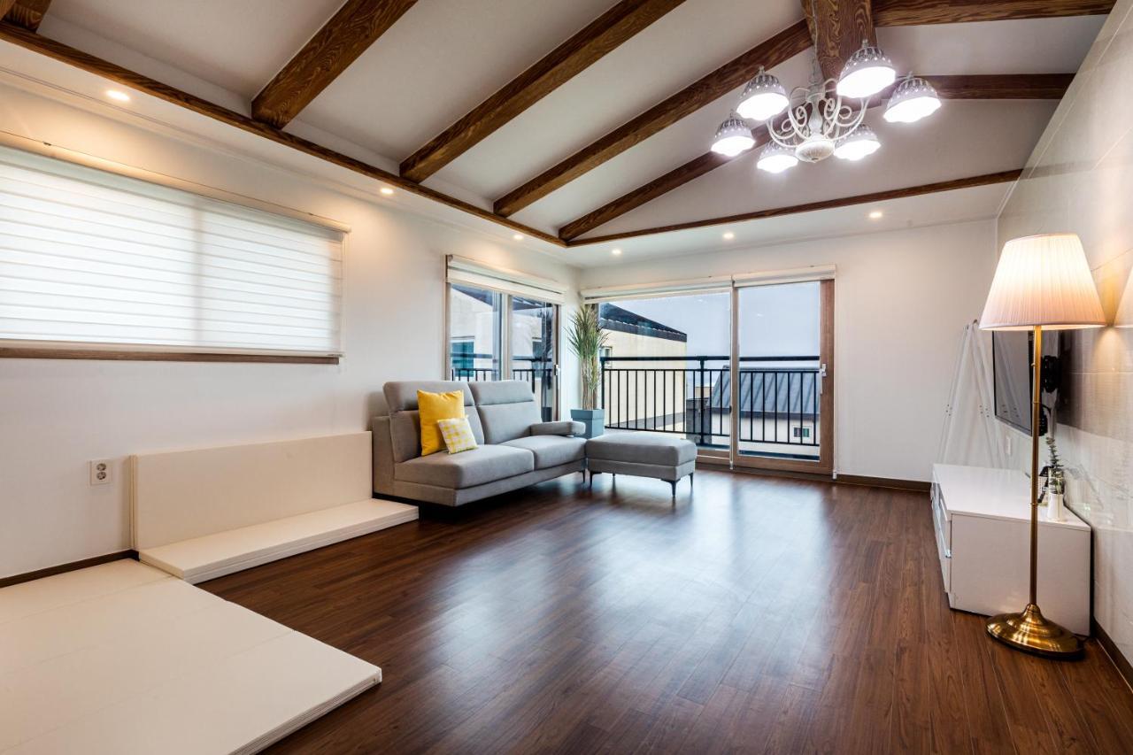 Haevichi Private Pension Seogwipo-stad Buitenkant foto