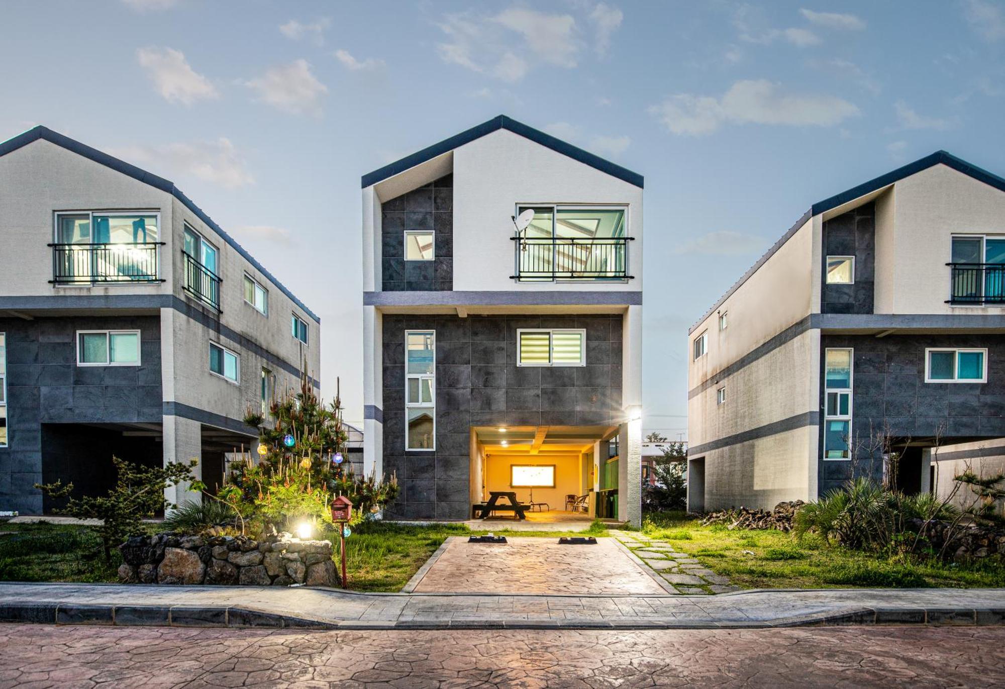 Haevichi Private Pension Seogwipo-stad Buitenkant foto